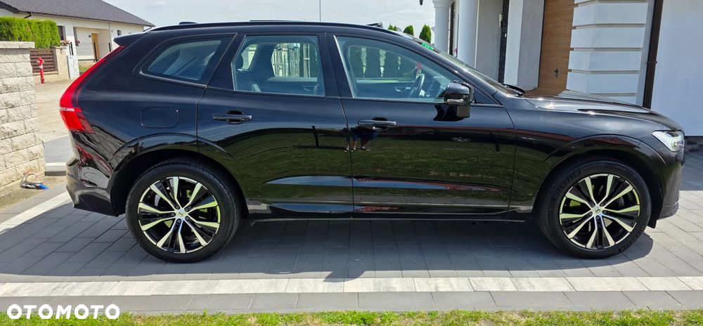 Volvo XC 60 B4 D Ultimate Dark - 4