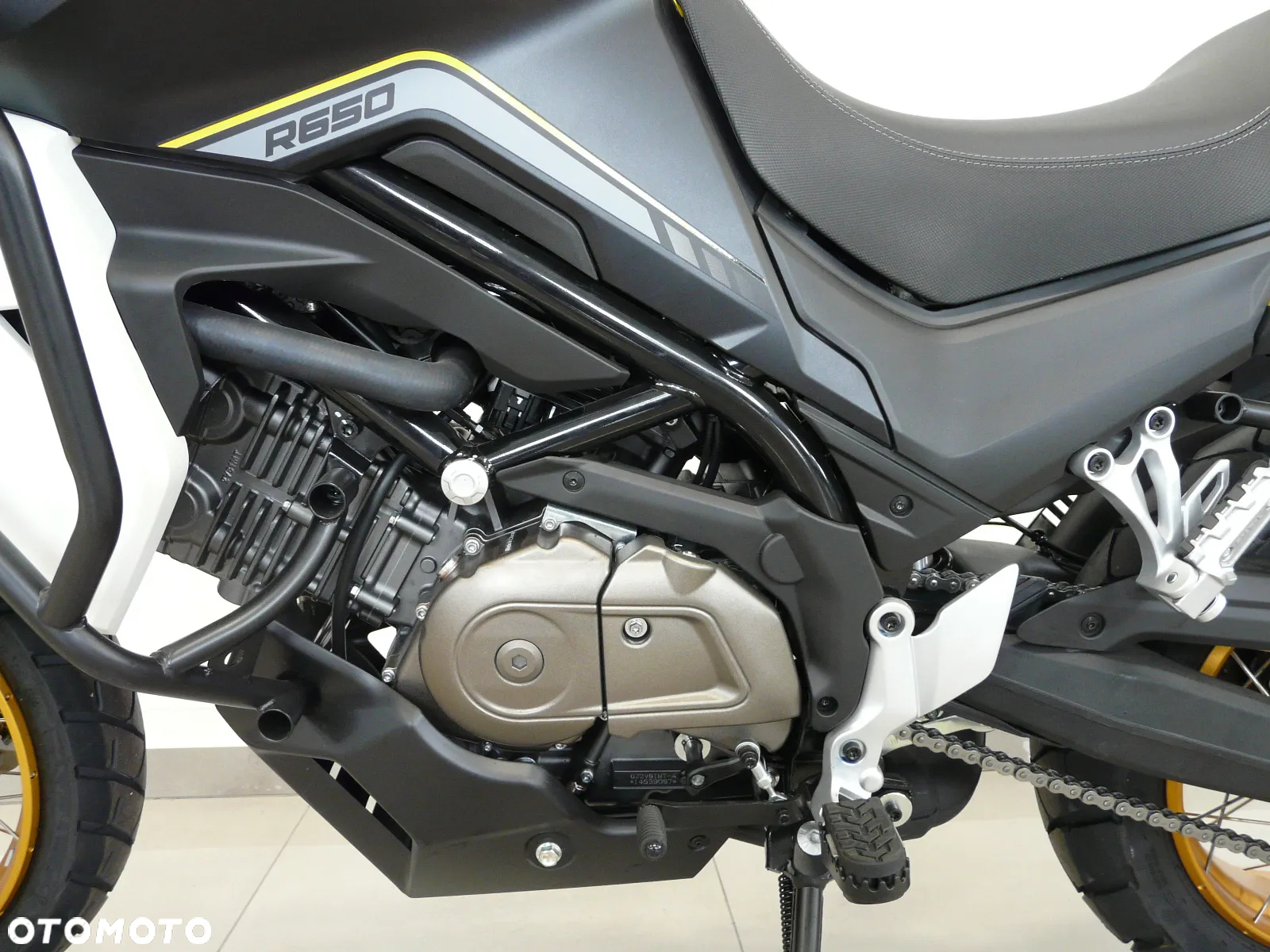 QJMOTOR SVT 650X - 30