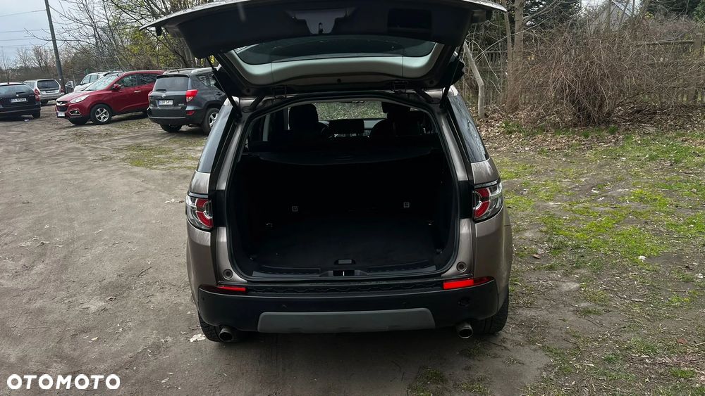 Land Rover Discovery Sport 2.0 TD4 HSE Luxury - 16