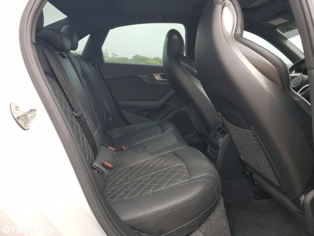 Audi S4 Limousine - 11