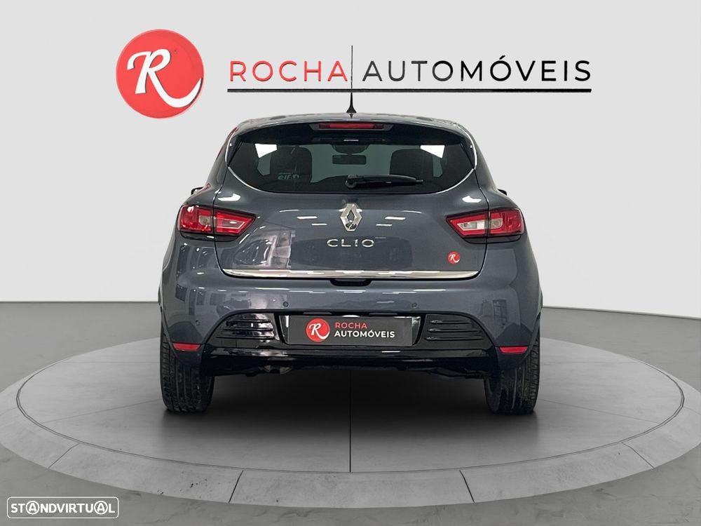 Renault Clio - 6