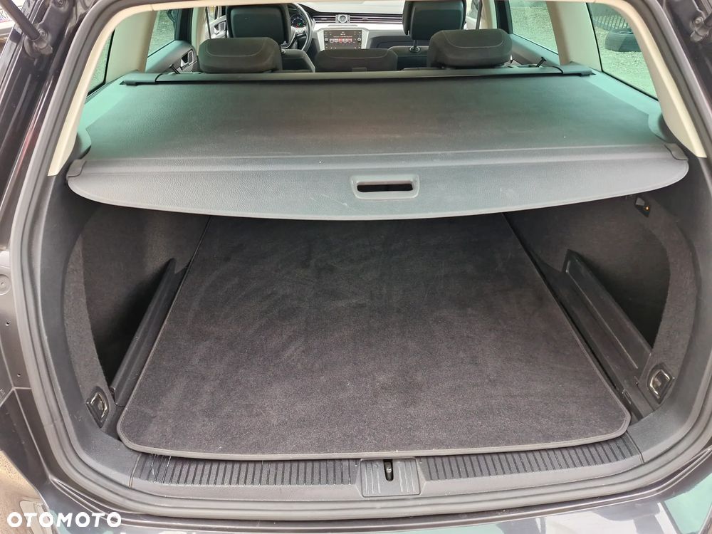 Volkswagen Passat 2.0 TDI BMT Highline DSG7 - 26