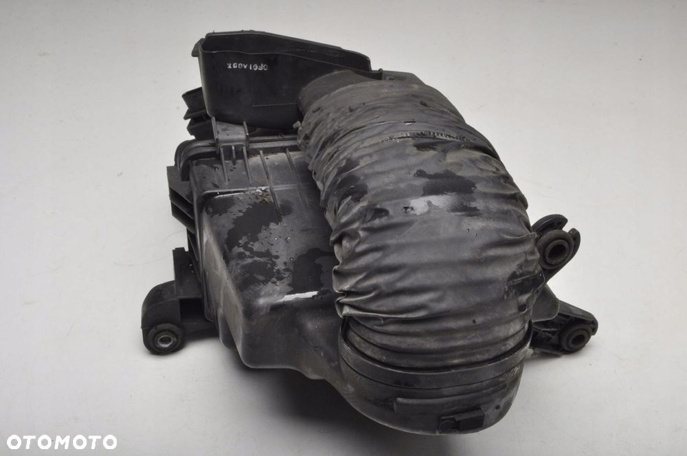 KIA VENGA 1.4 CRDI OBUDOWA FILTRA POWIETRZA 28110-1P200  28164-2A500 - 4