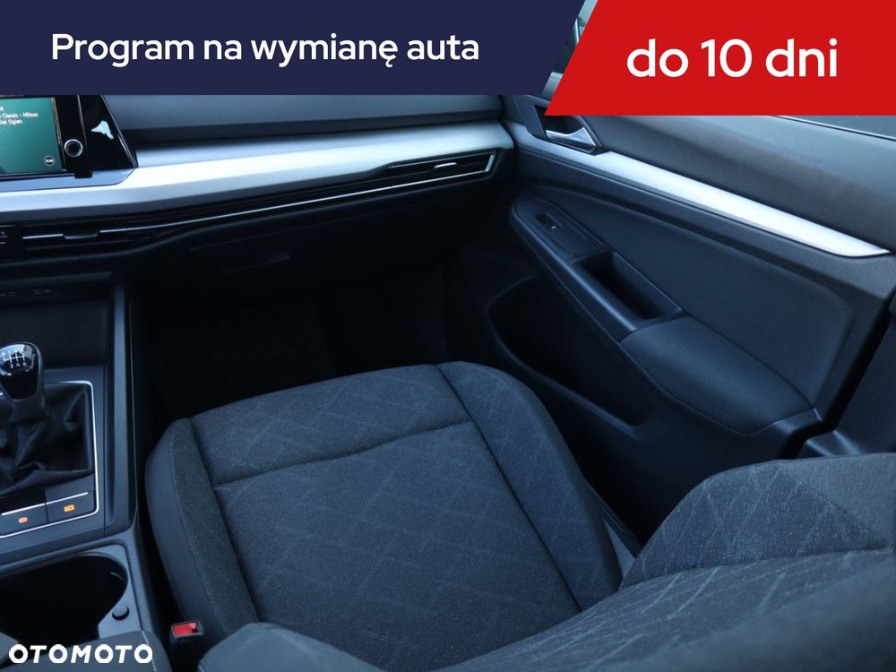 Volkswagen Golf - 10