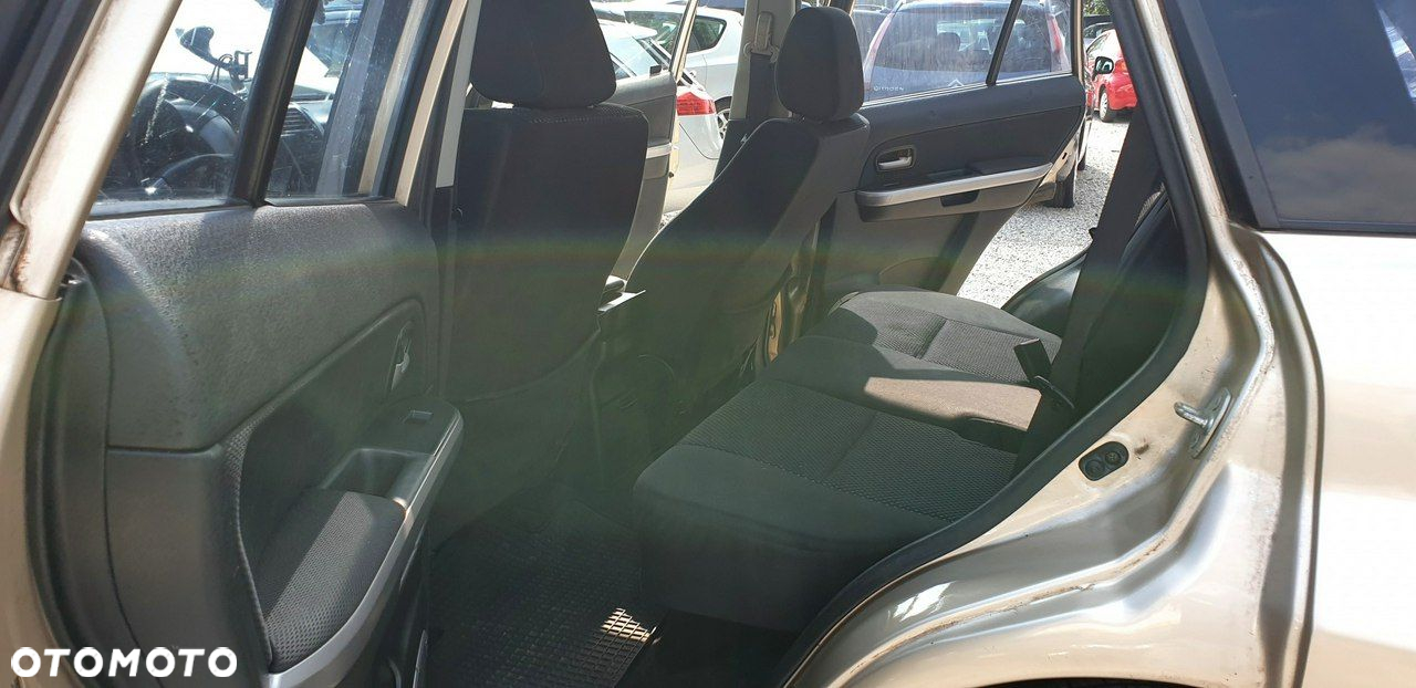 Suzuki Grand Vitara - 23