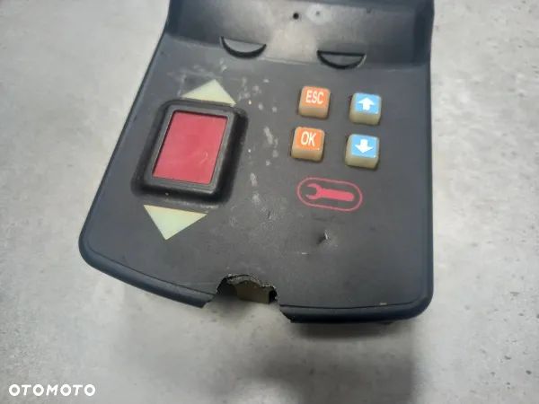 Monitor komputer wyświetlacz CAN Steyr CVT150 Case CVX - 3