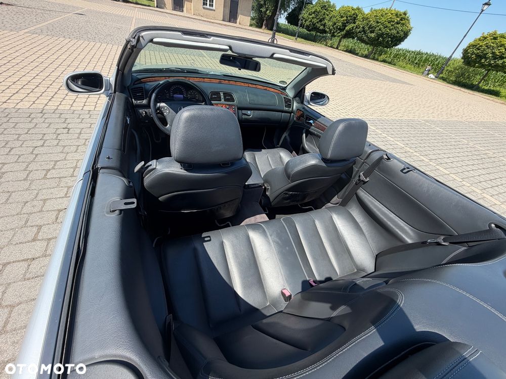 Mercedes-Benz CLK - 13