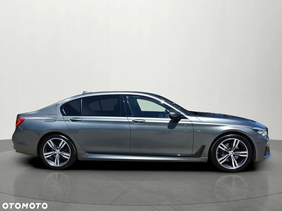 BMW Seria 7 - 8