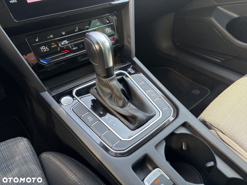 Volkswagen Passat Variant - 27