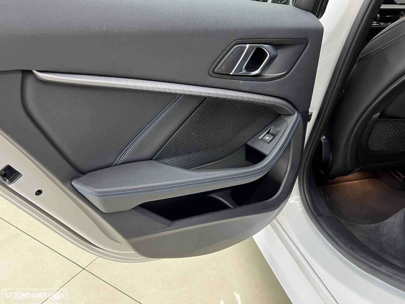 BMW 116 d Pack Desportivo M - 25