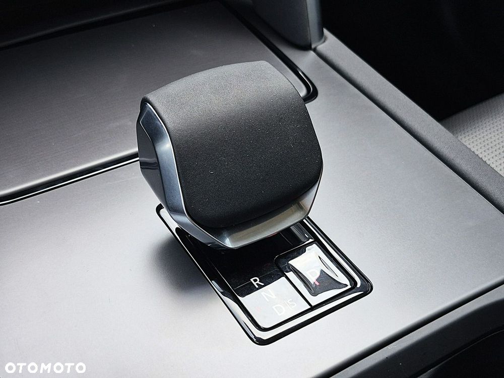 Land Rover Discovery Sport D200 - 35
