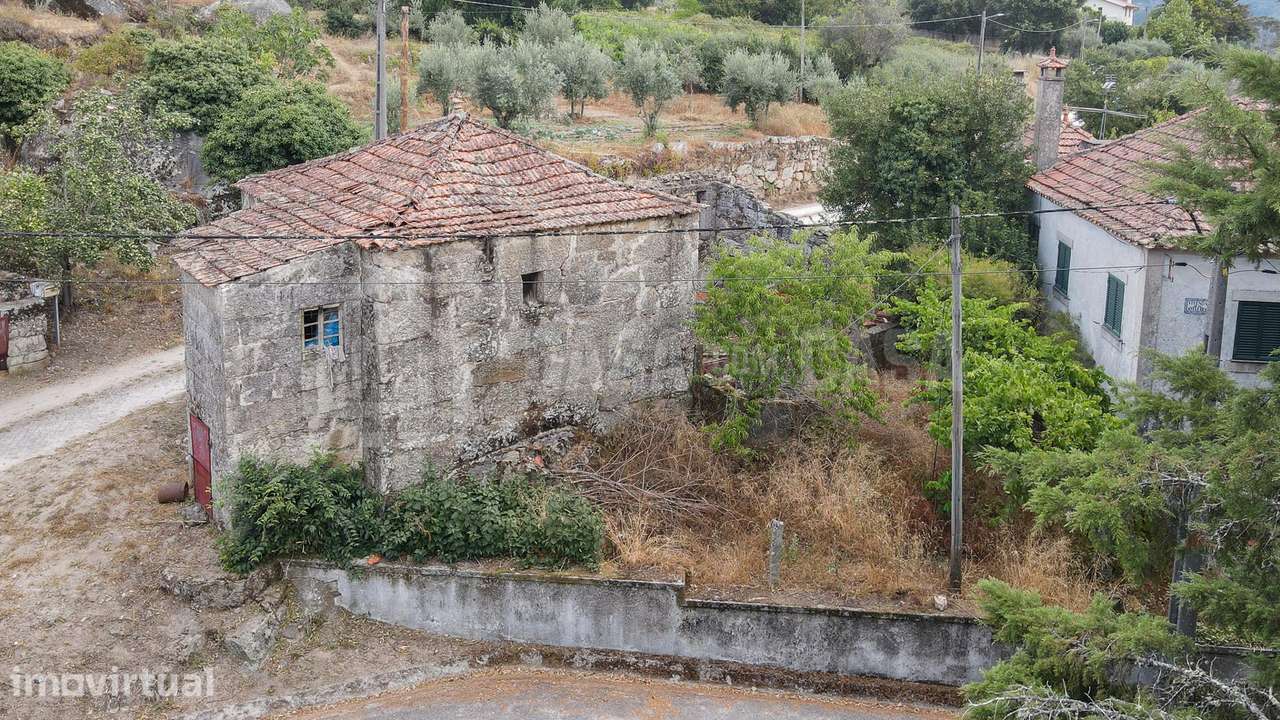 Moradia p/restaurar Quintela Azurara - Grande imagem: 4/14