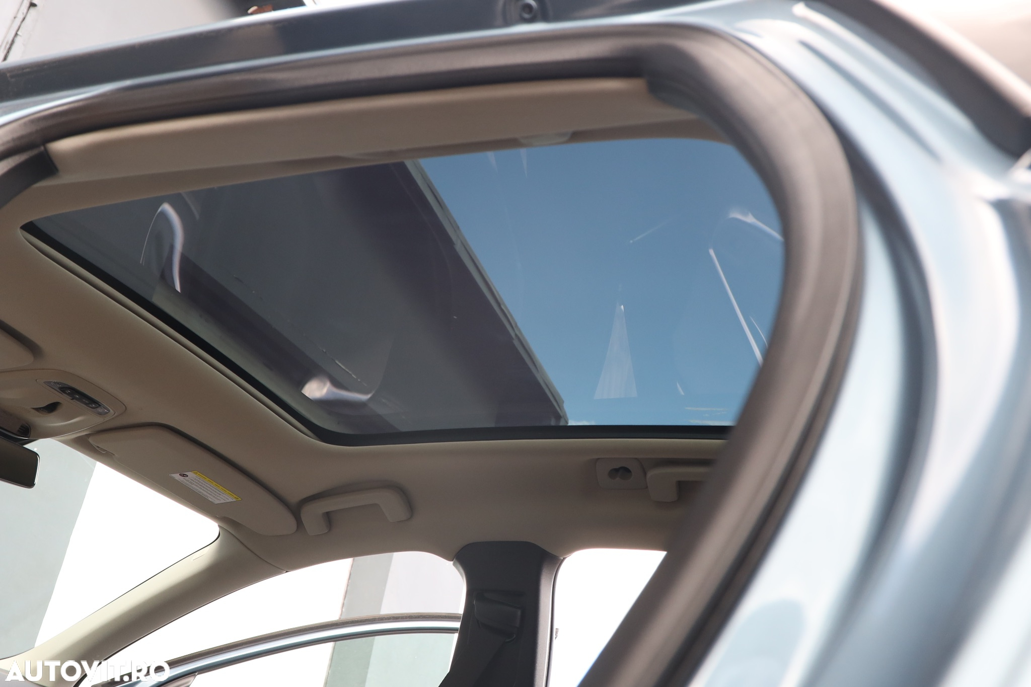 Volvo V40 D2 - 27