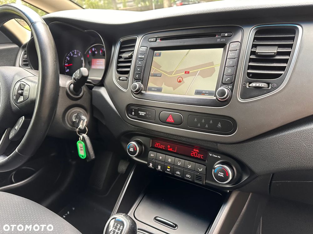 Kia Carens 1.6 GDI Business Line 7os EU6 - 34