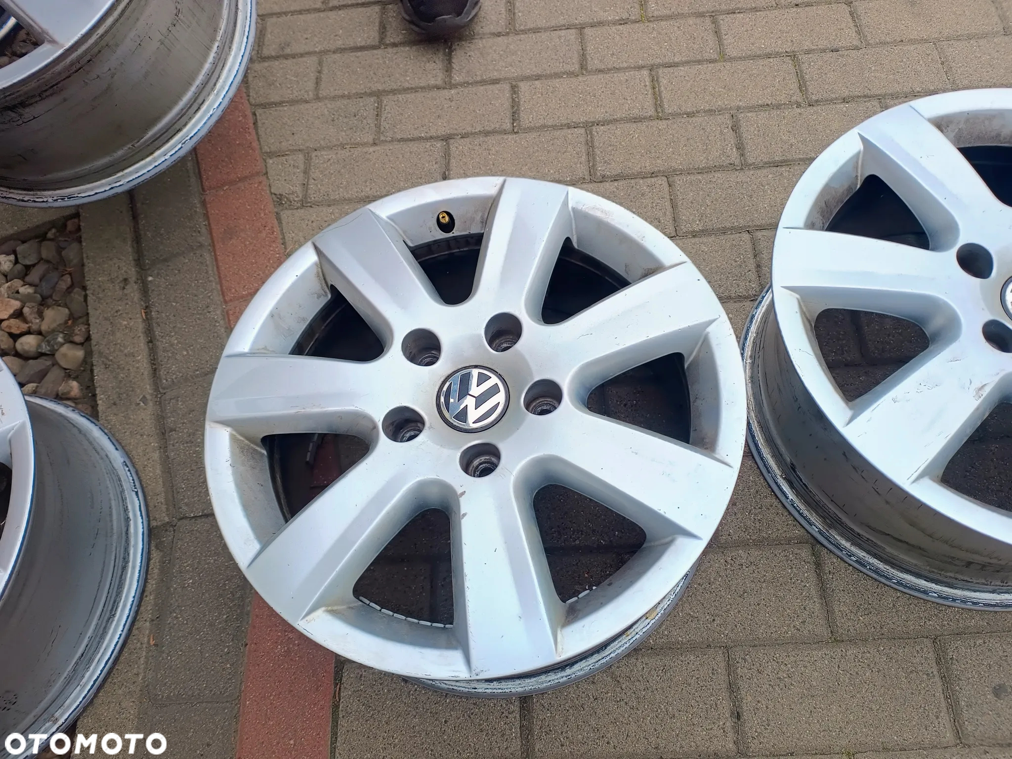 VW TUAREG 7P6601025 Felgi aluminiowe 7,5jx17H2 ET 50 - 3