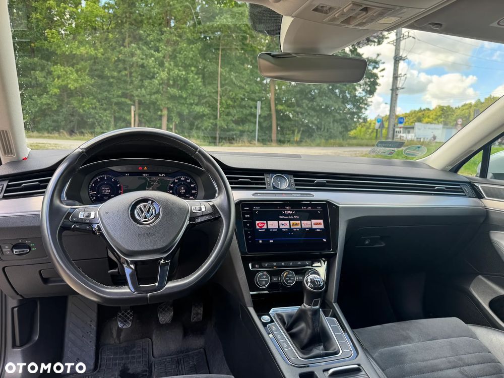 Volkswagen Passat 1.8 TSI BMT Highline - 10