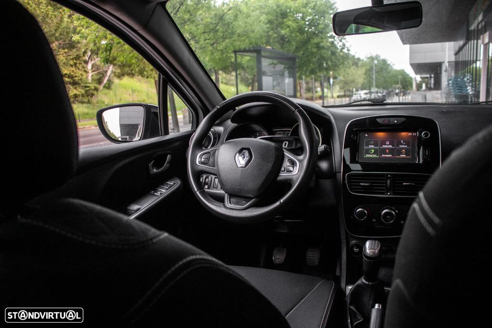 Renault Clio 1.5 dCi Zen - 23