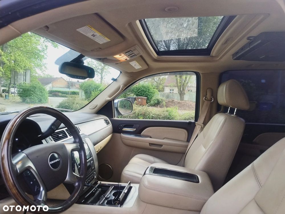 GMC Yukon Denali 6.2 - 10