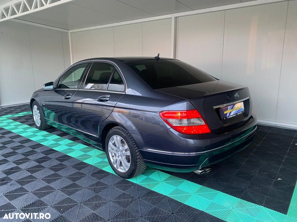 Mercedes-Benz C - 11