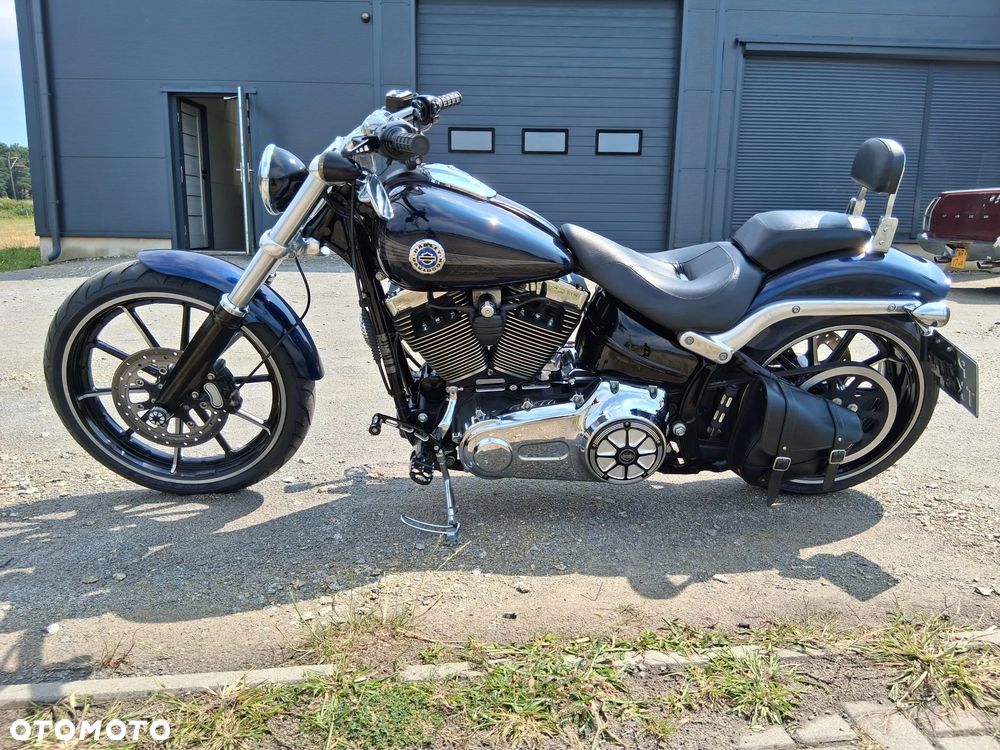 Harley-Davidson Softail Breakout - 6