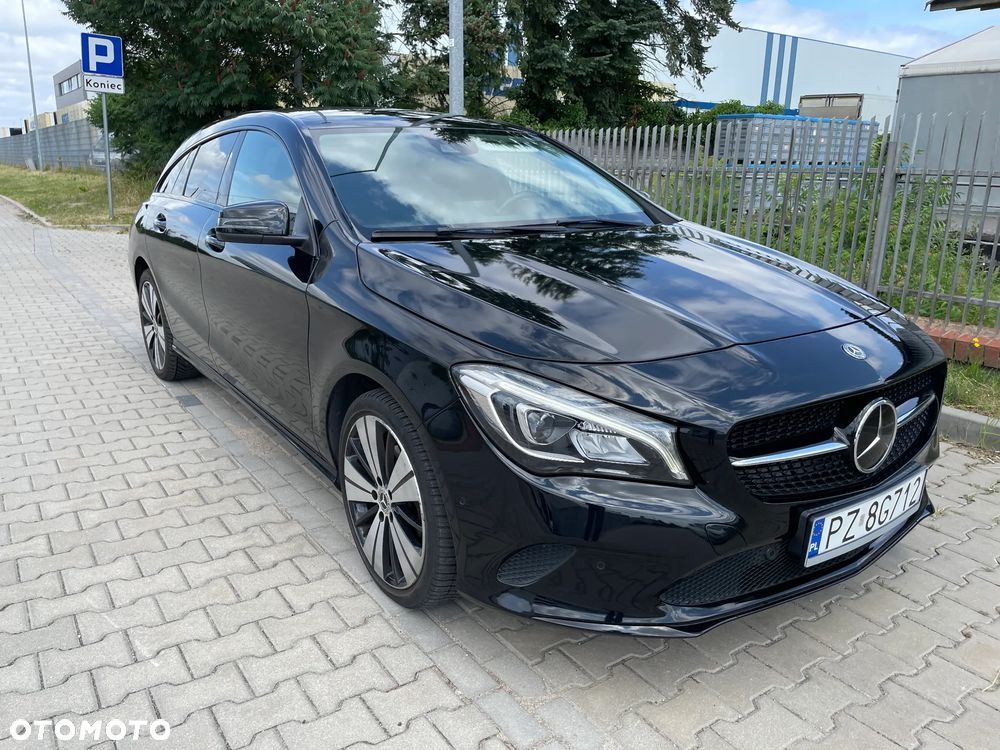 Mercedes-Benz CLA 200 7G-DCT UrbanStyle Edition - 2
