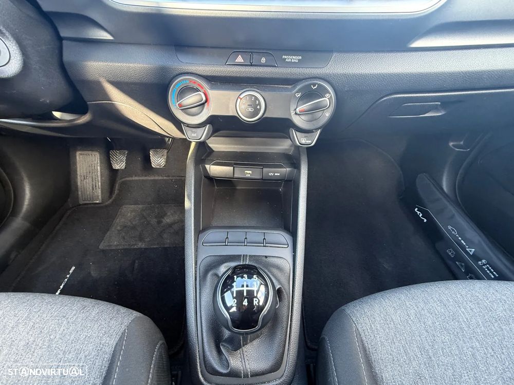 Kia Stonic 1.2 MPi Dynamic - 14