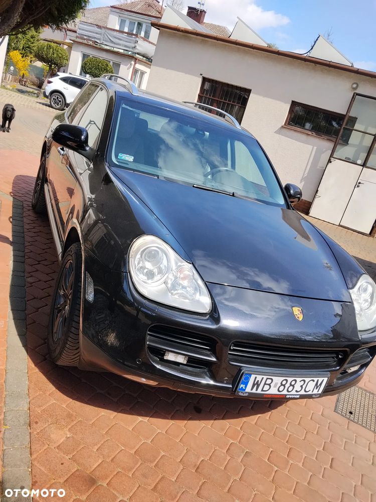 Porsche Cayenne - 4