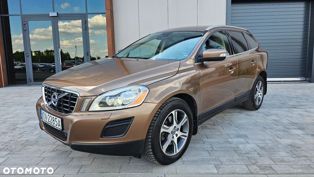 Volvo XC 60 D5 AWD Summum - 1