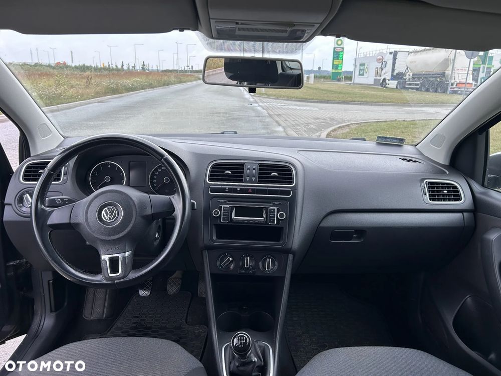 Volkswagen Polo - 12