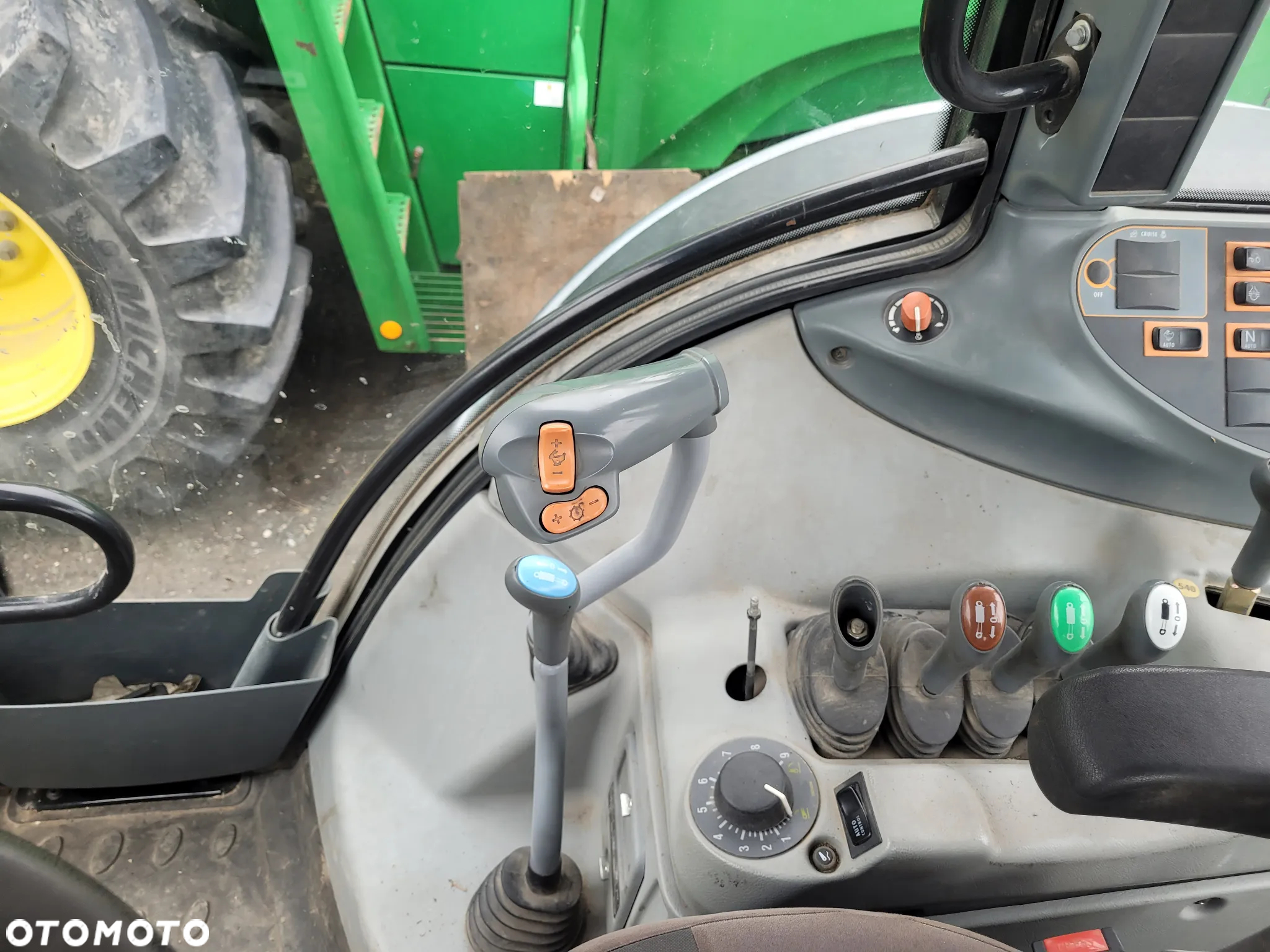 Valtra N104 - 4