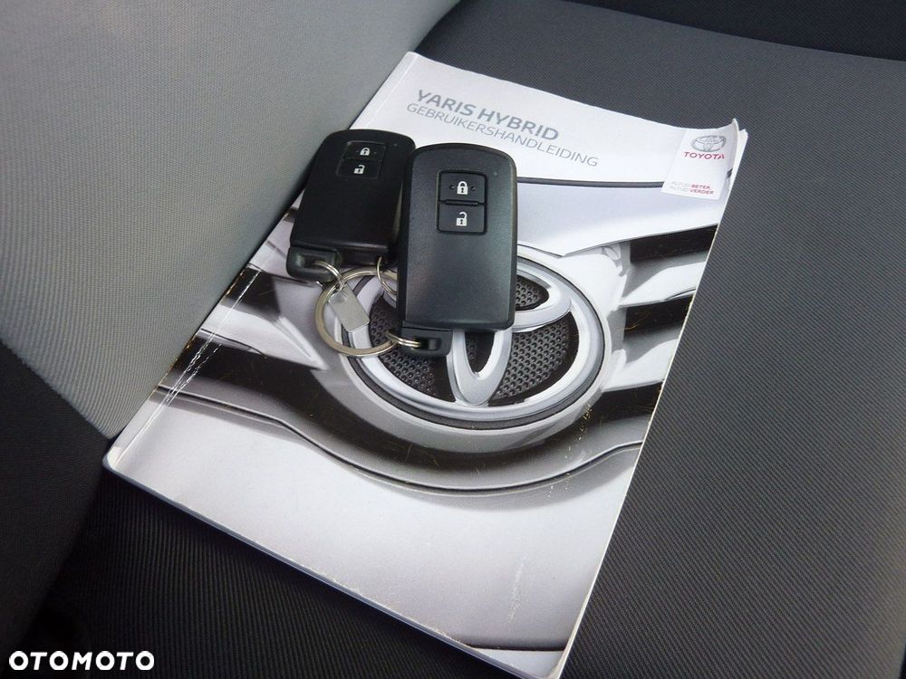 Toyota Yaris - 17