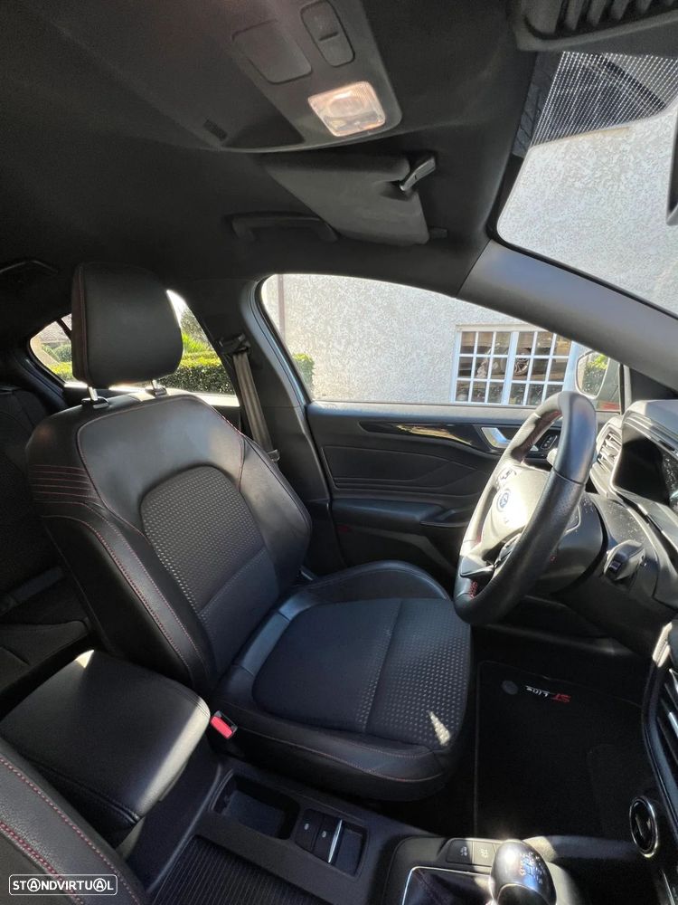 Ford Focus 1.5 TDCi EcoBlue ST-Line - 21