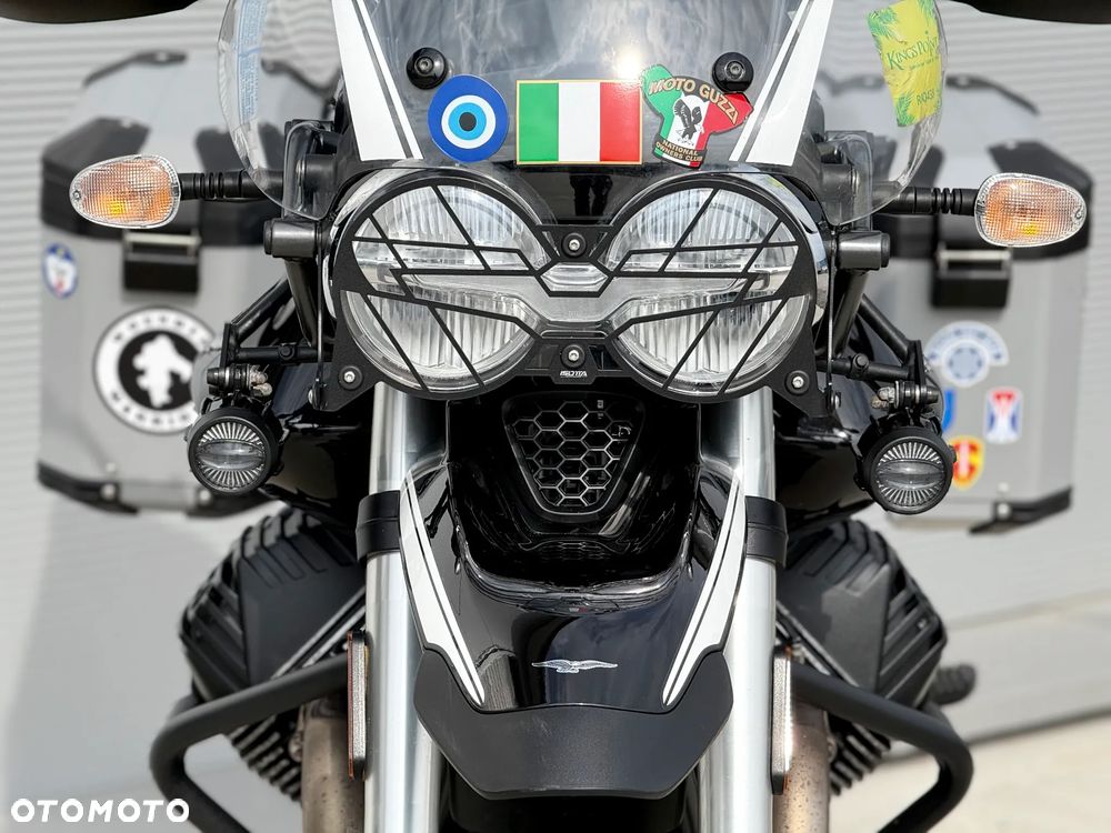 Moto Guzzi V85 - 31