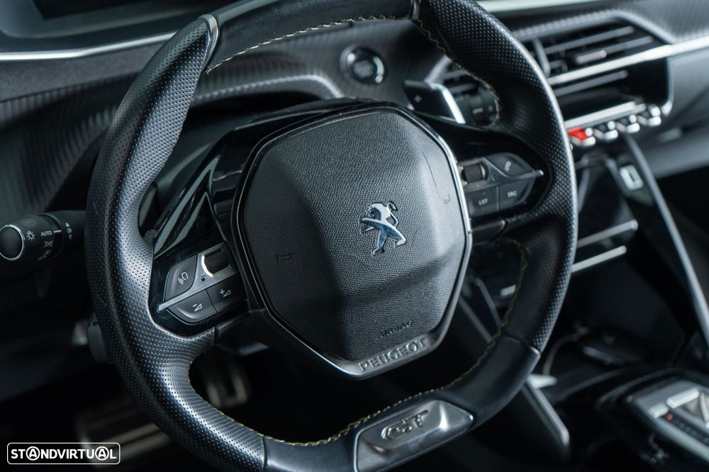 Peugeot 208 1.2 PureTech GT EAT8 - 21