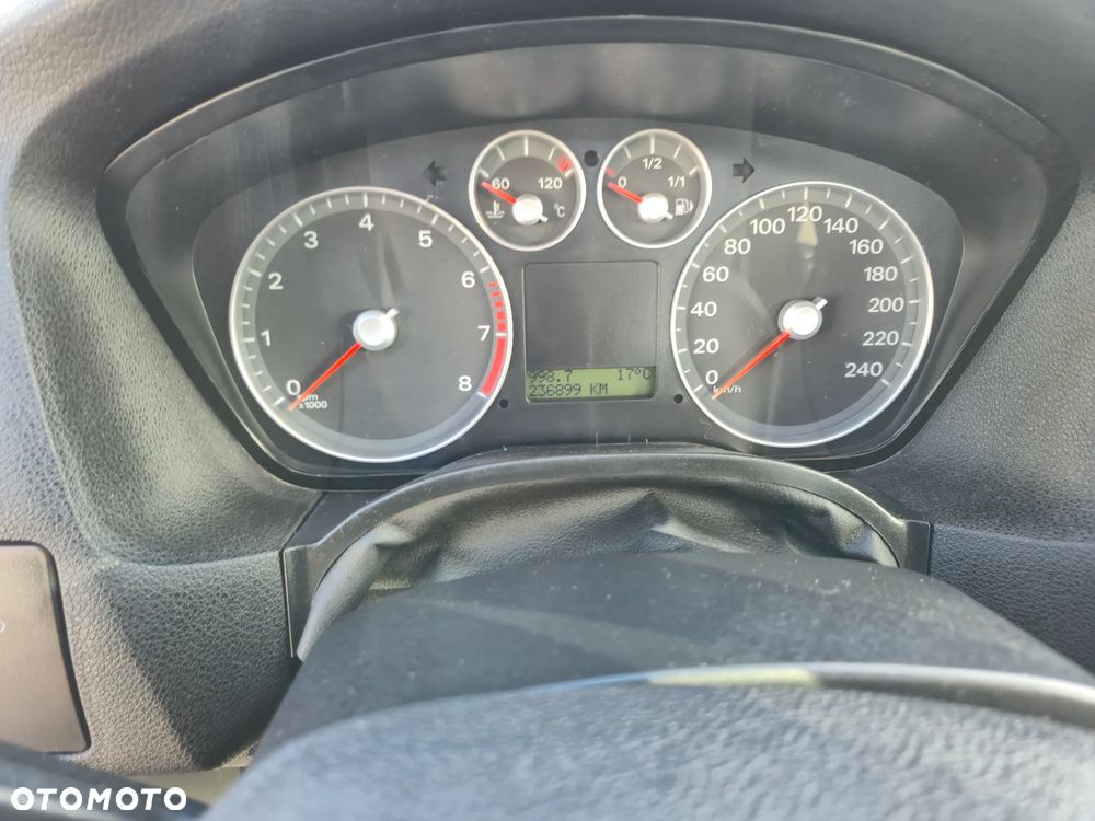 Ford Focus 1.8 Trend - 9