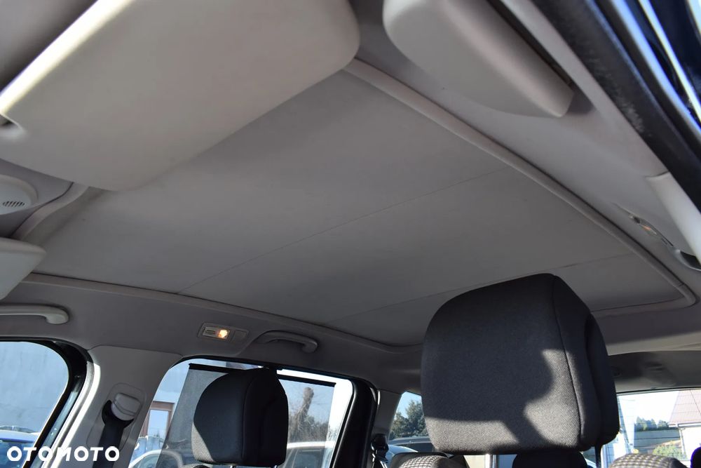 Peugeot 5008 2.0 BlueHDi Active - 23