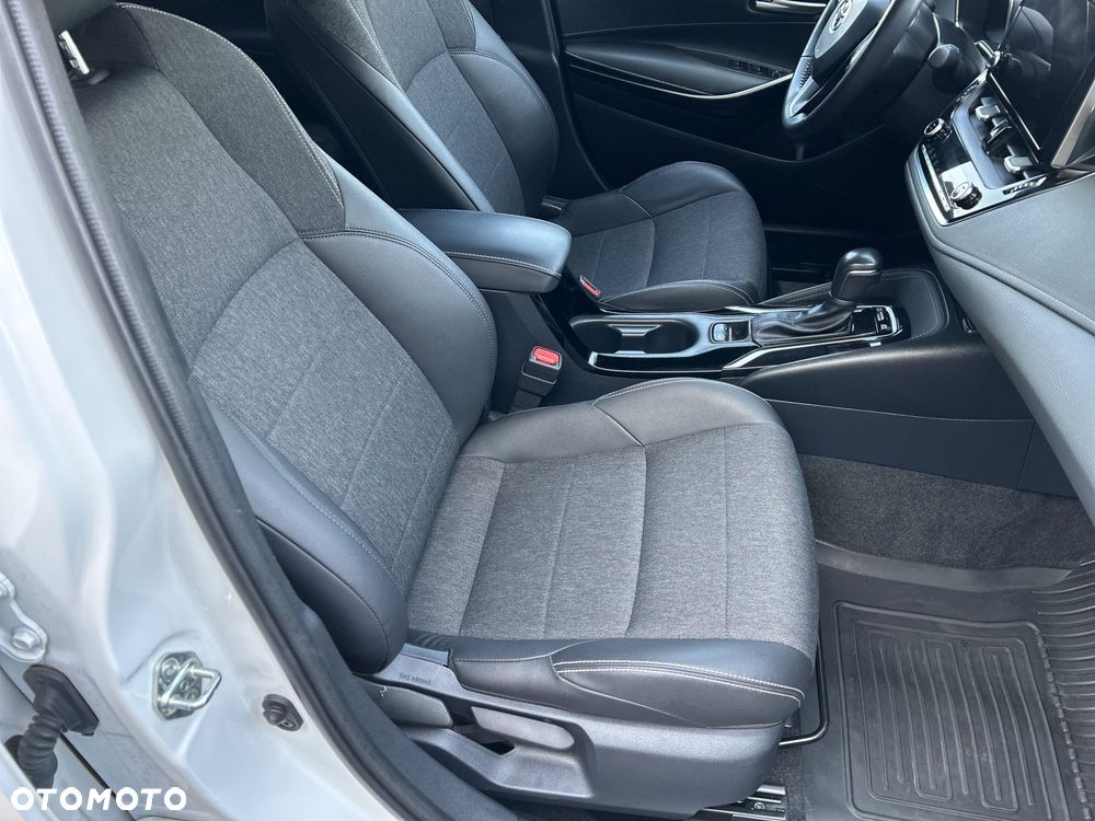Toyota Corolla 1.8 Hybrid Comfort - 15
