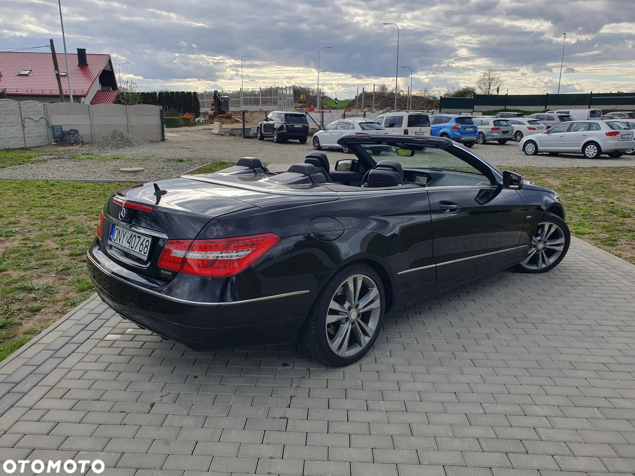 Mercedes-Benz Klasa E 200 Cabrio BlueEFFICIENCY 7G-TRONIC Avantgarde - 40