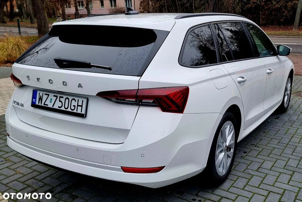 Skoda Octavia 2.0 TDI Style DSG - 2