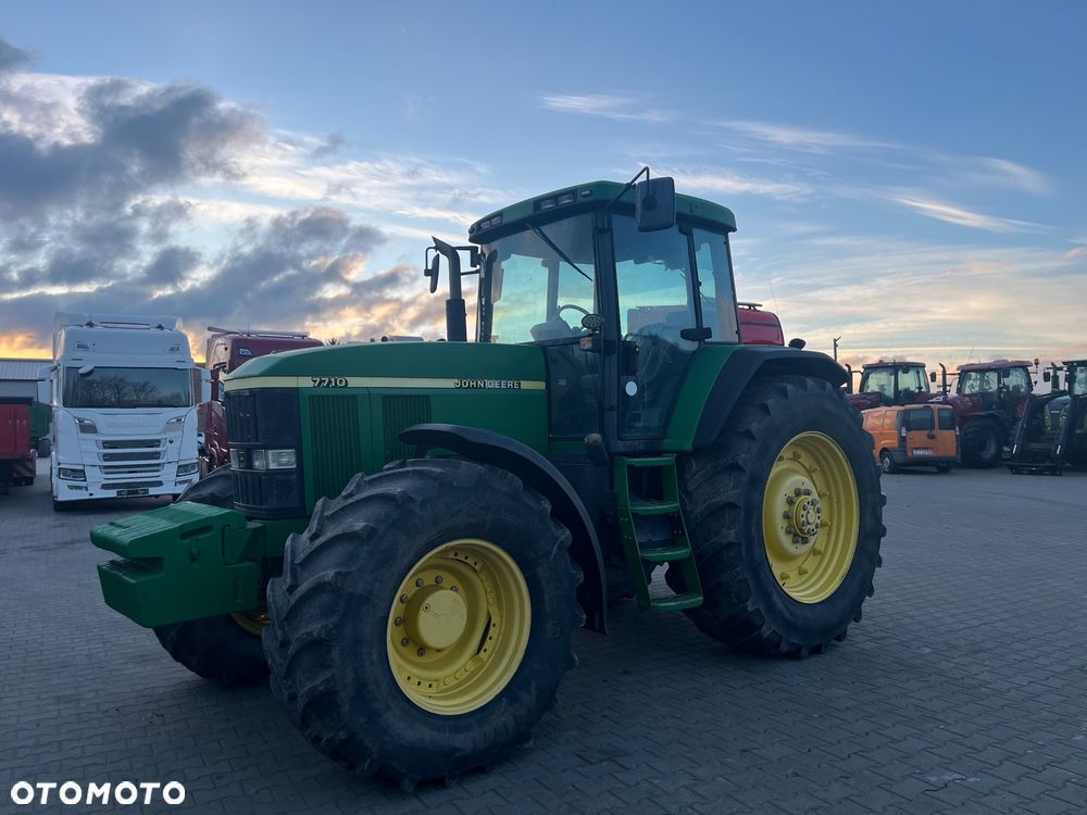 John Deere 7710 - 2