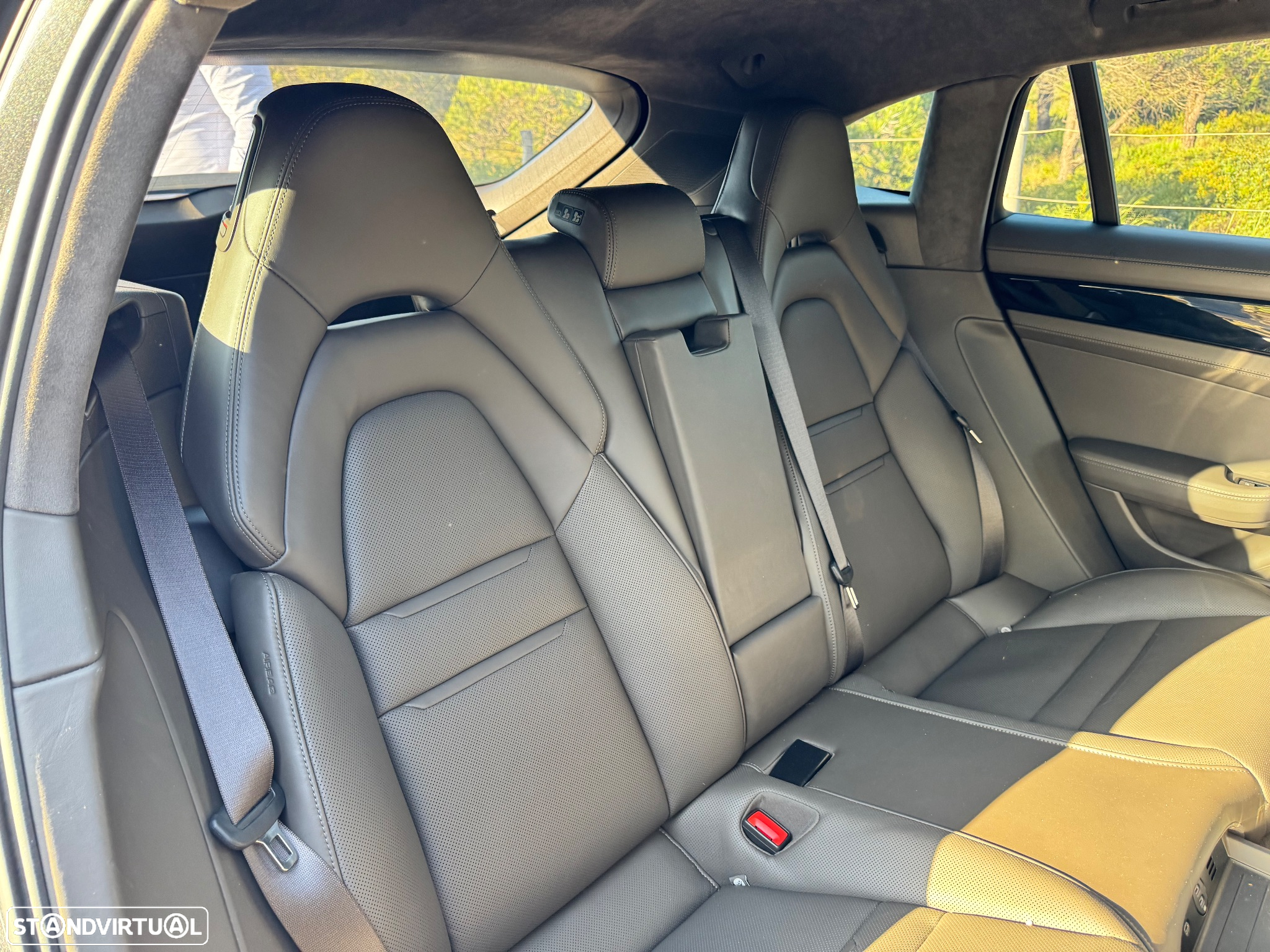 Porsche Panamera Sport Turismo 4S E-Hybrid - 22