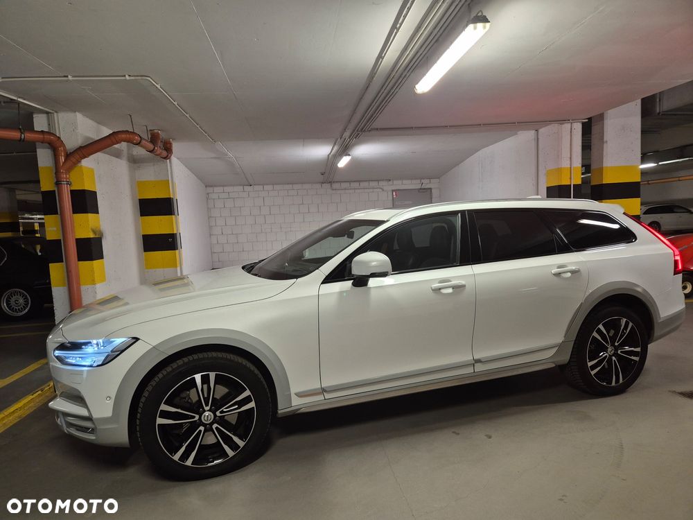 Volvo V90 Cross Country T6 AWD Ocean Race - 2