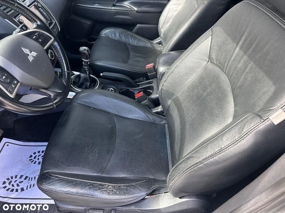 Mitsubishi ASX - 16