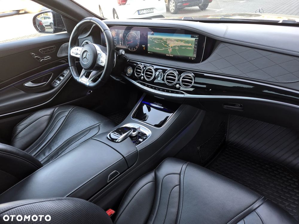 Mercedes-Benz Klasa S 560 4-Matic L 9G-TRONIC - 22