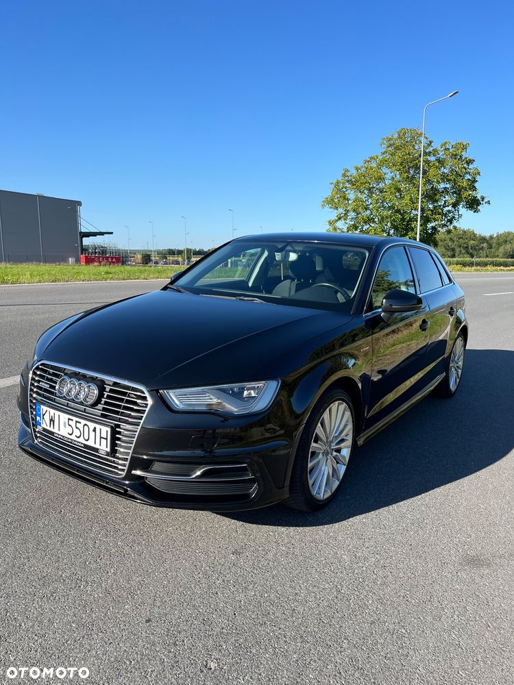 Audi A3 Sportback - 1