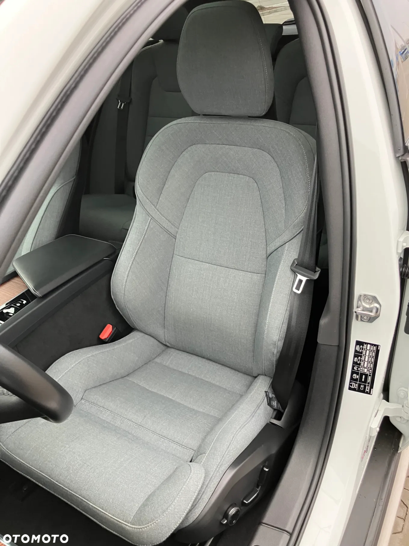 Volvo V60 Cross Country - 10