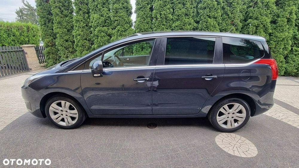 Peugeot 5008 - 2