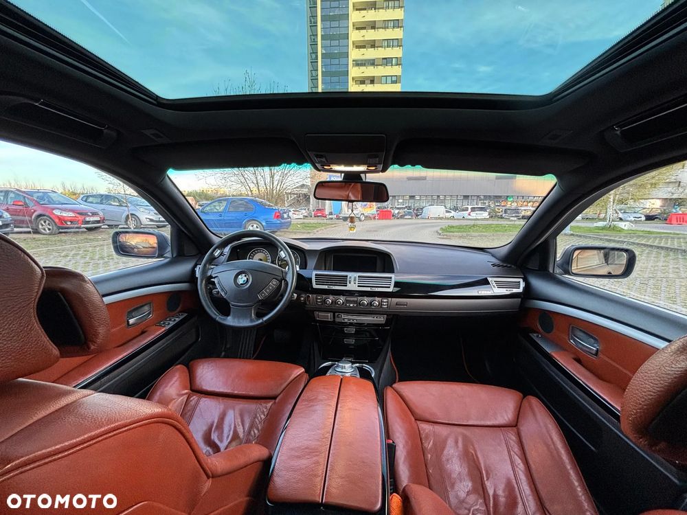 BMW Seria 7 750i - 7