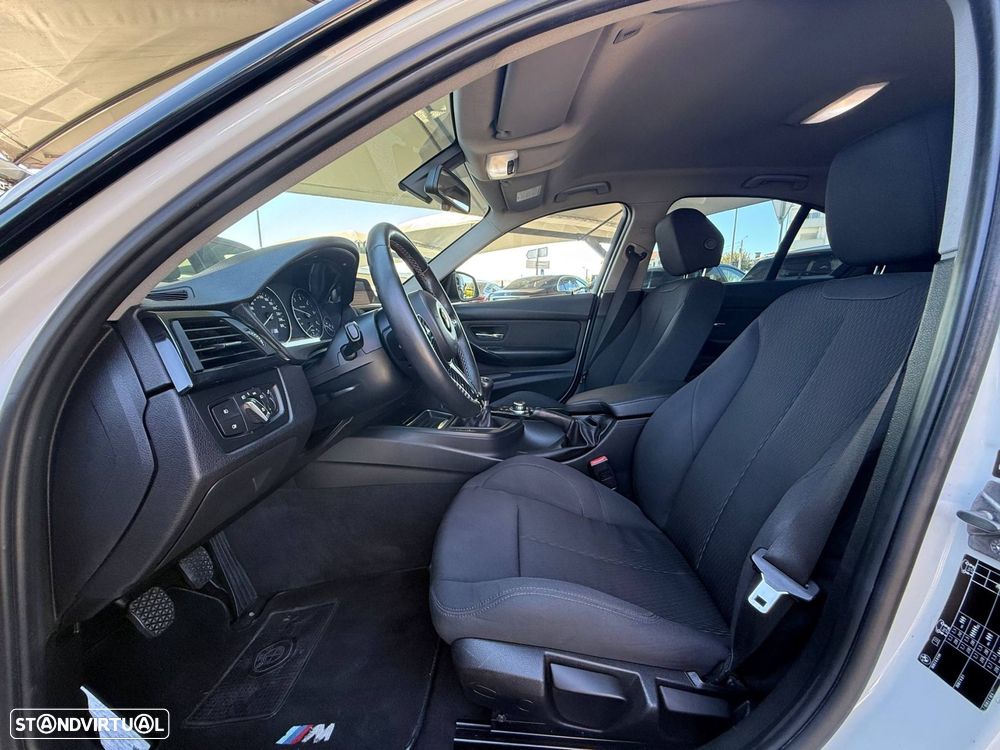 BMW 320 d EfficientDynamics Line Sport - 42