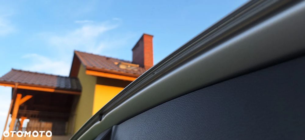 Volkswagen Golf - 25